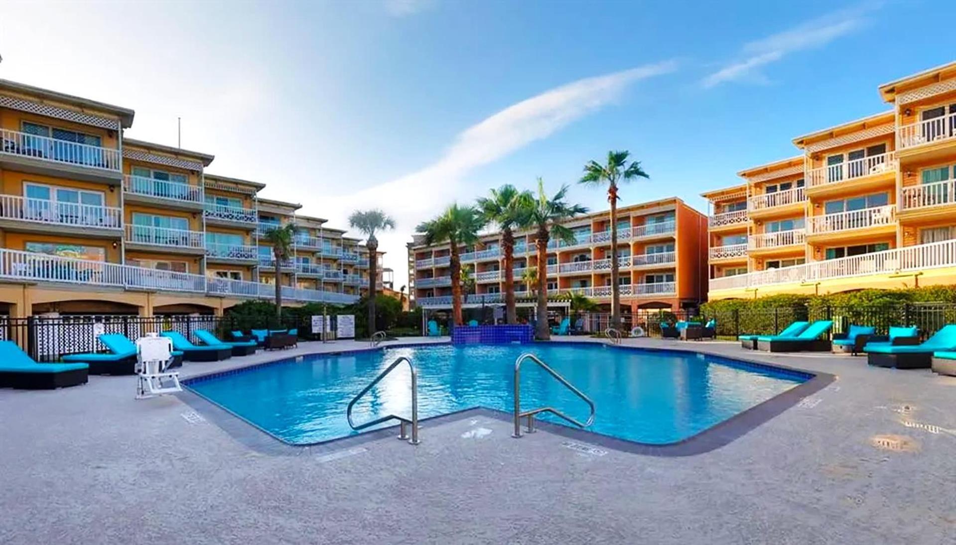 Apartamento Beautiful Ocean Views At The Victorian Galveston Exterior foto