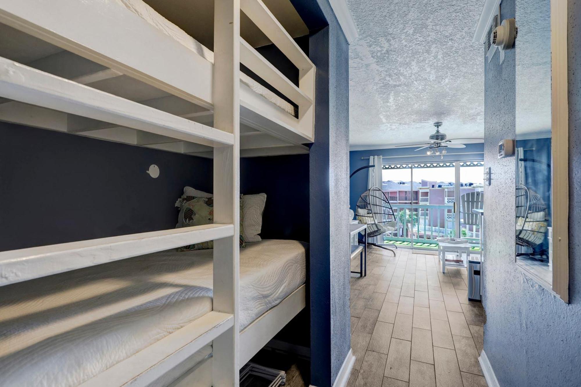 Apartamento Beautiful Ocean Views At The Victorian Galveston Exterior foto